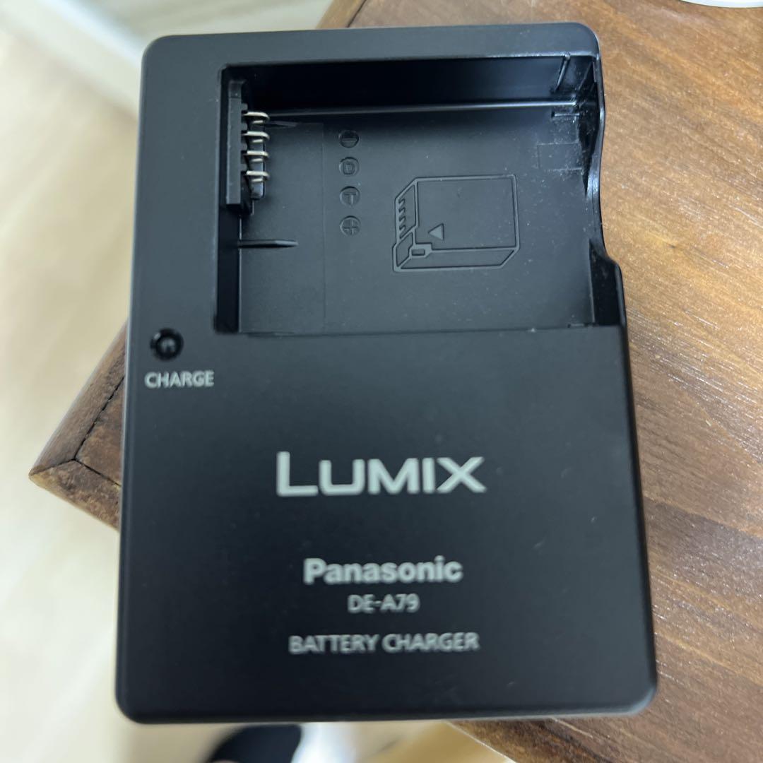 デジタルカメラ Panasonic Lumix DMC-G8