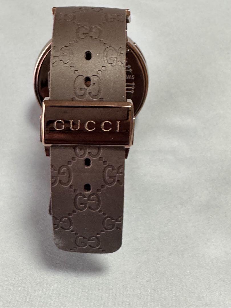 【新品未使用】アイグッチ　ブラウンGUCCI デジタル腕時計 ラバーベルト