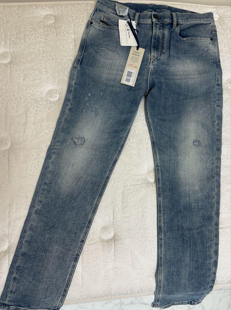ディーゼル JOGG JEANS D-VIDER-T W30