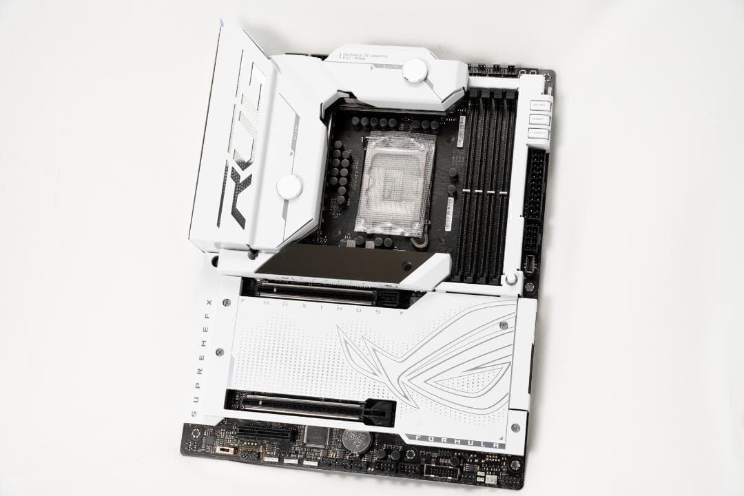 動作 ASUS ROG MAXIMUS Z790 FORMULA LGA1700