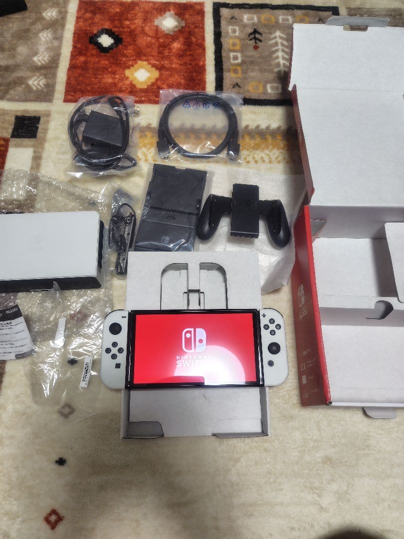 【美品】Nintendo Switch 有機ELモデル ホワイト 本体