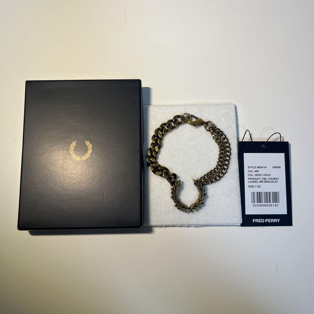 FRED PERRY ゴールド チェーンブレスレット