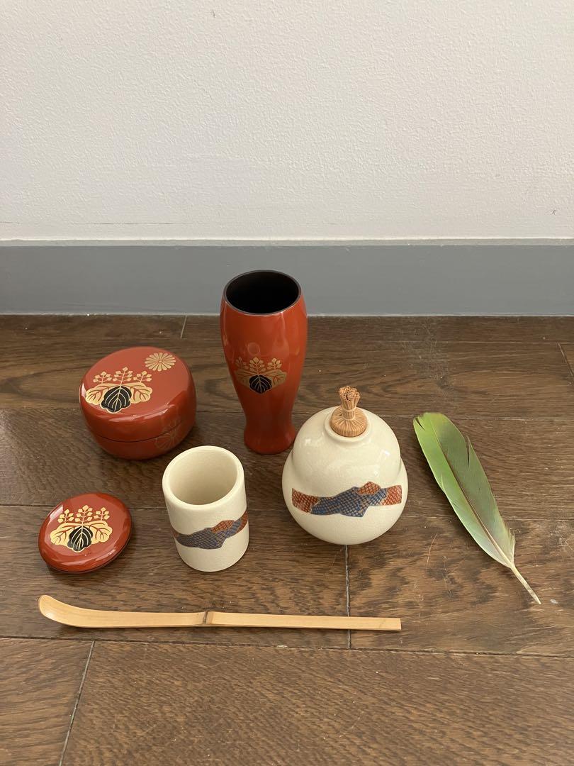 茶道具　桑木地茶箱セット　茶筅筒　棗　香合　振出　茶巾筒　茶杓