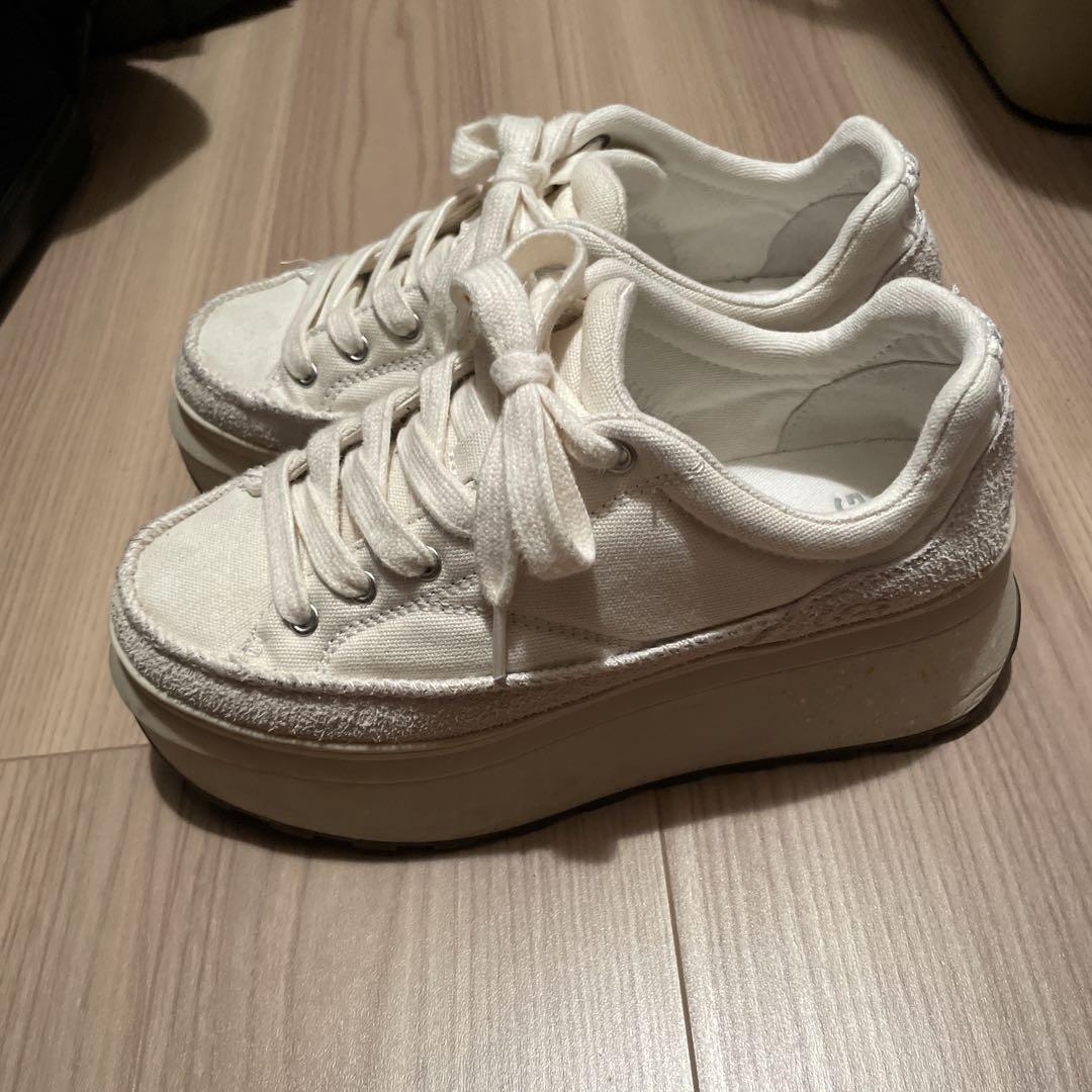 UGG スニーカー　ホワイト UGG アグ スニーカー EZ-Duzzit Essential Lace Up イージー