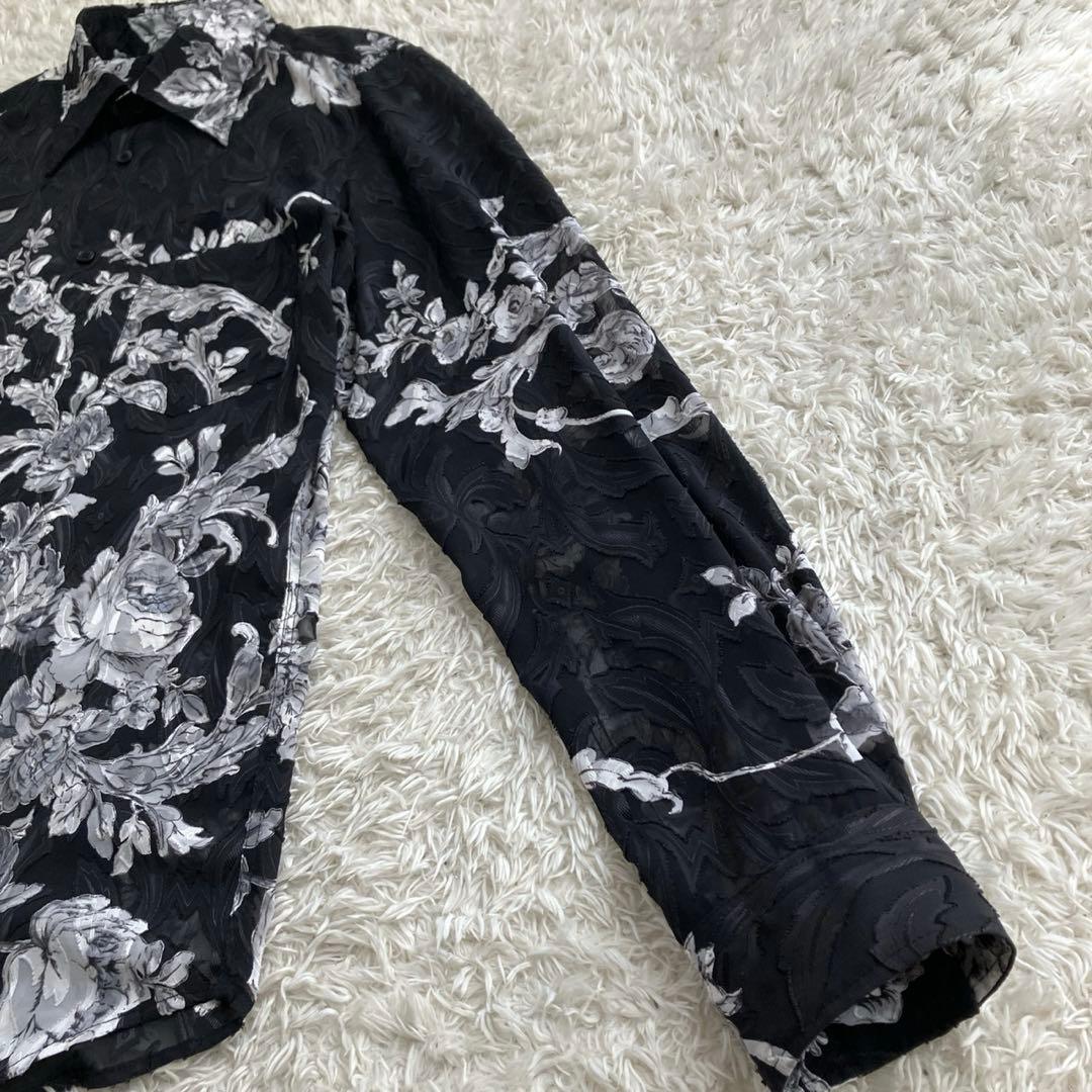 未使用級！TORNADO MARTトルネードマート　長袖シャツ　花柄