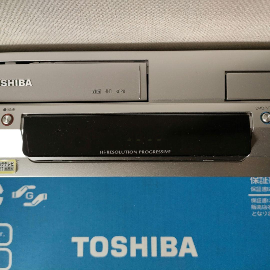TOSHIBA SD-V700 VHS/DVDコンボデッキ 07年製 TOSHIBA SD-V700 VHS/DVDコンボデッキ 07年製 - メルカリ