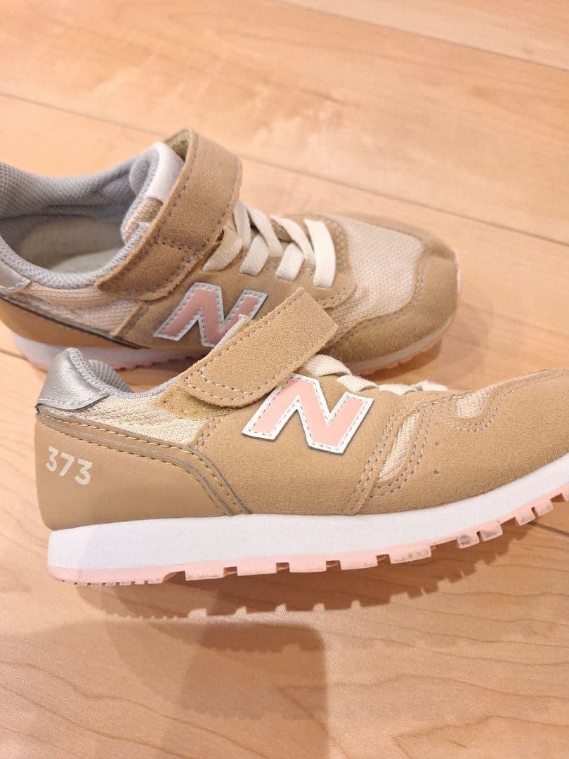 kounonnonさん専用　2足セット　New Balance キッズスニーカー 