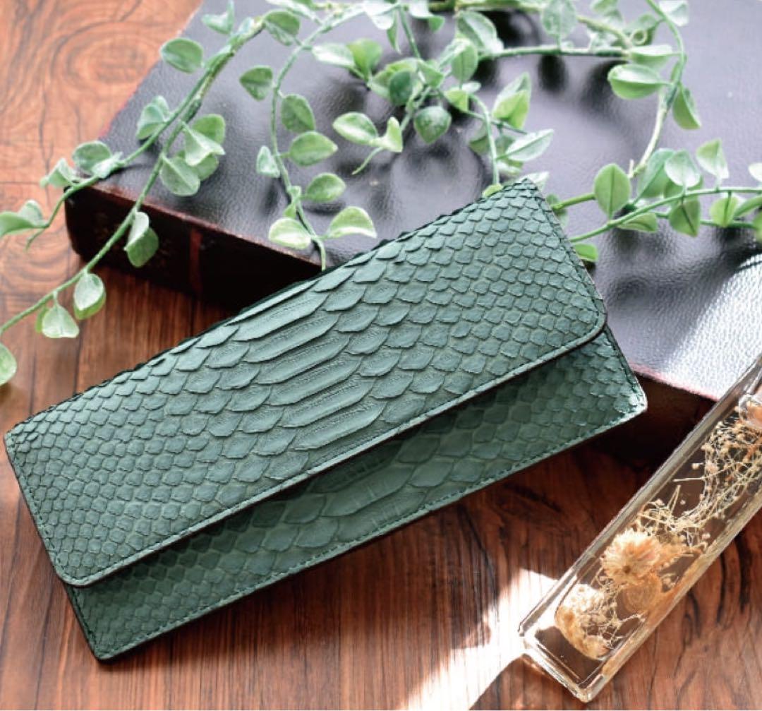 新品 未使用 本物 ダイヤモンドパイソン 高級 蛇革 たっぷり収納 金運UP 新品 未使用 本物 ダイヤモンドパイソン 高級 蛇革 たっぷり収納