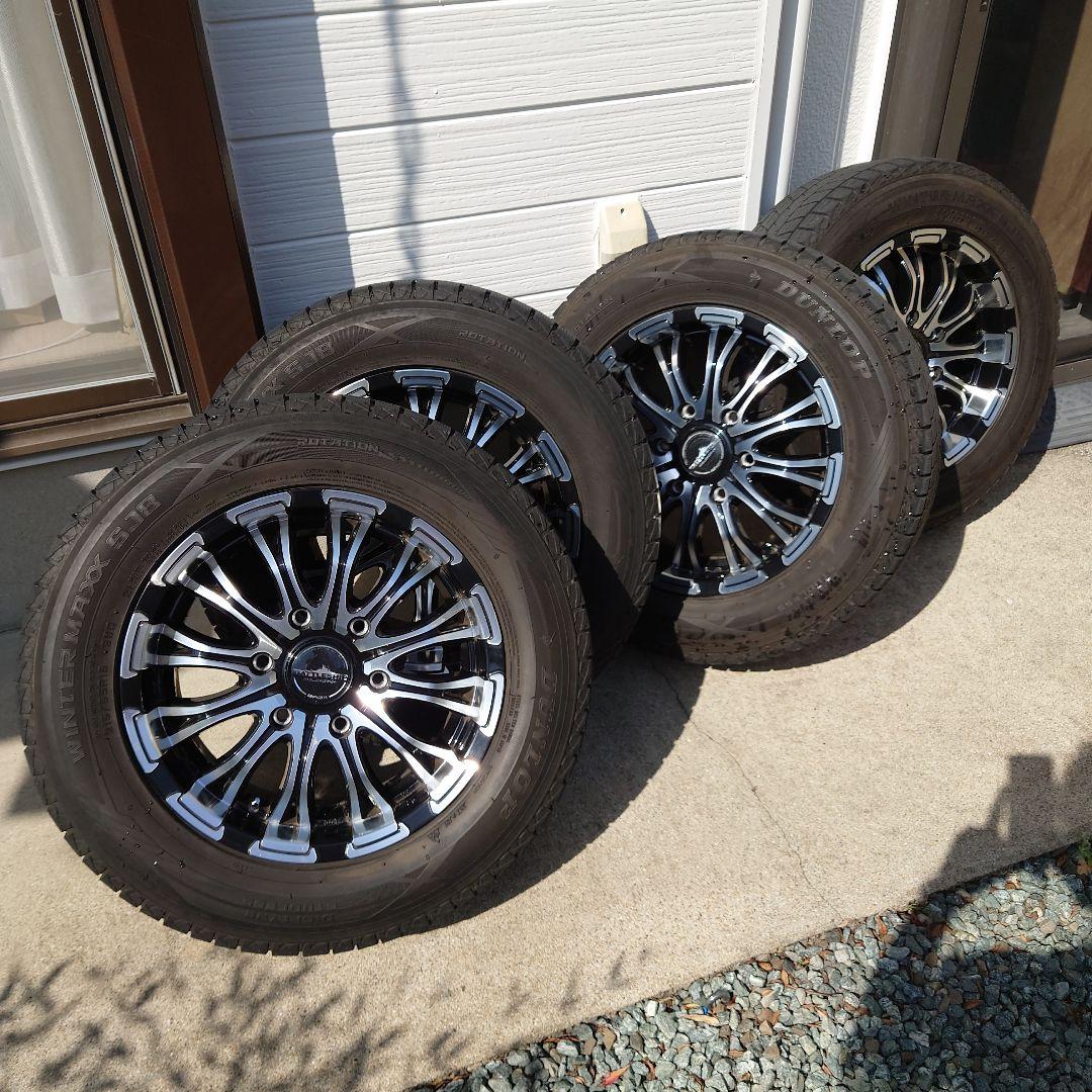 ハイエース　LOXARNY 215/65R16 タイヤ・ホイールセット