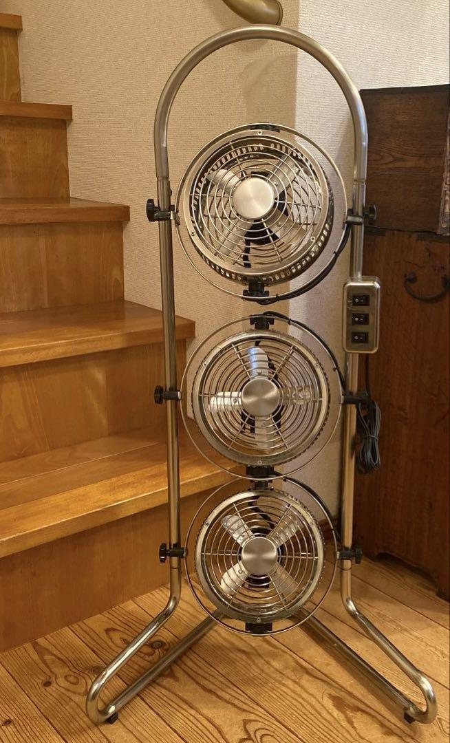 3連タワー型　メタル扇風機