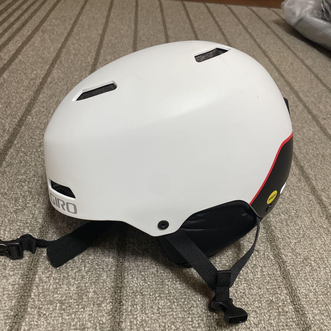 日本人気超絶の Giro ホワイトチンカード付き スラロームヘルメット スキー・スノーボードアクセサリー