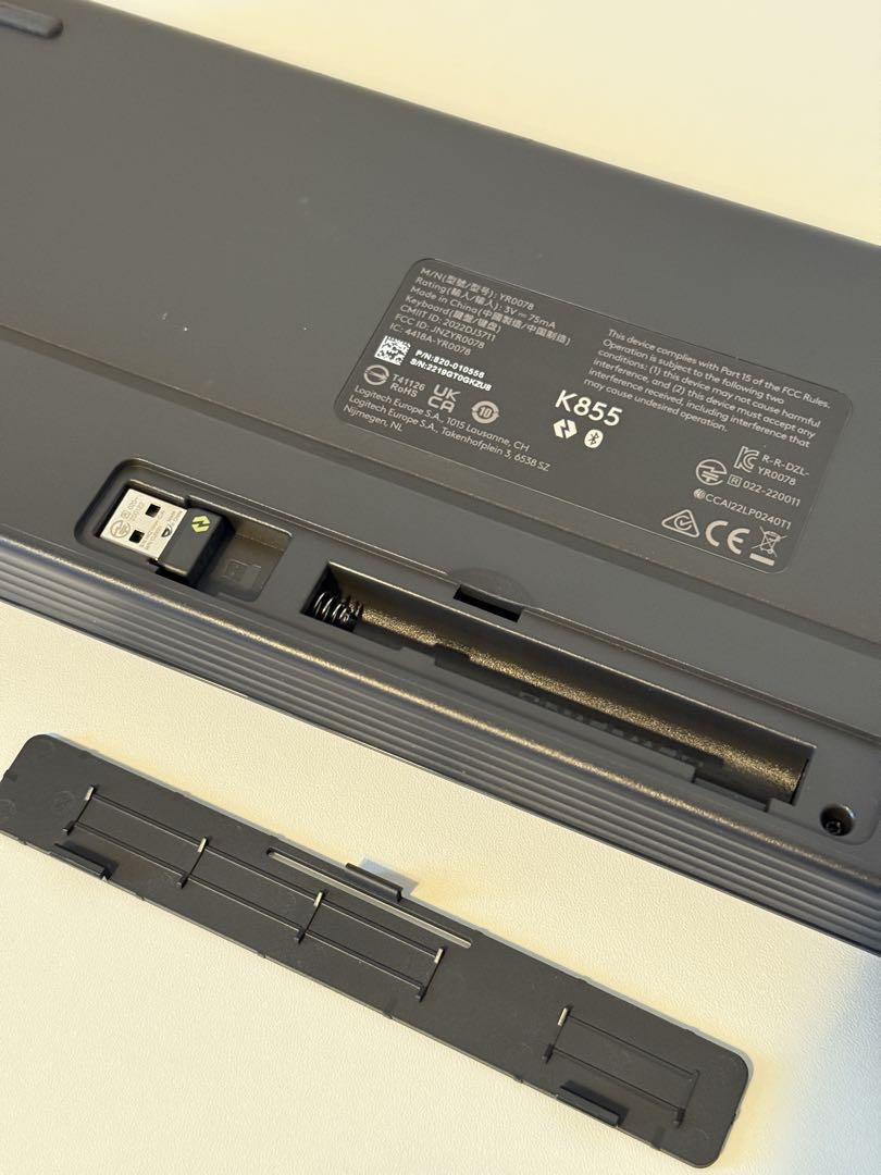 logicool k855 専用ケース付き