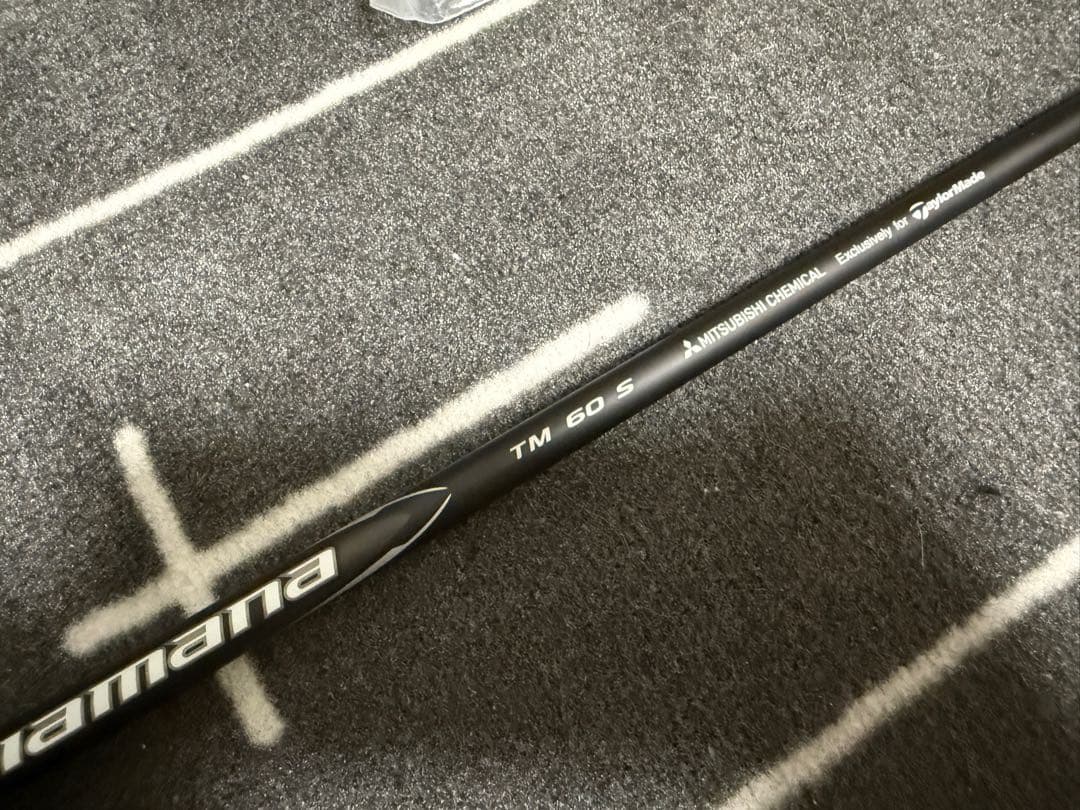 テーラーメイド Qi35純正ドライバーシャフト ディアマナ ブラック　TM60S