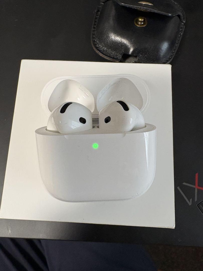 AirPods4 ノイキャン搭載モデル　良品　おまけ有り