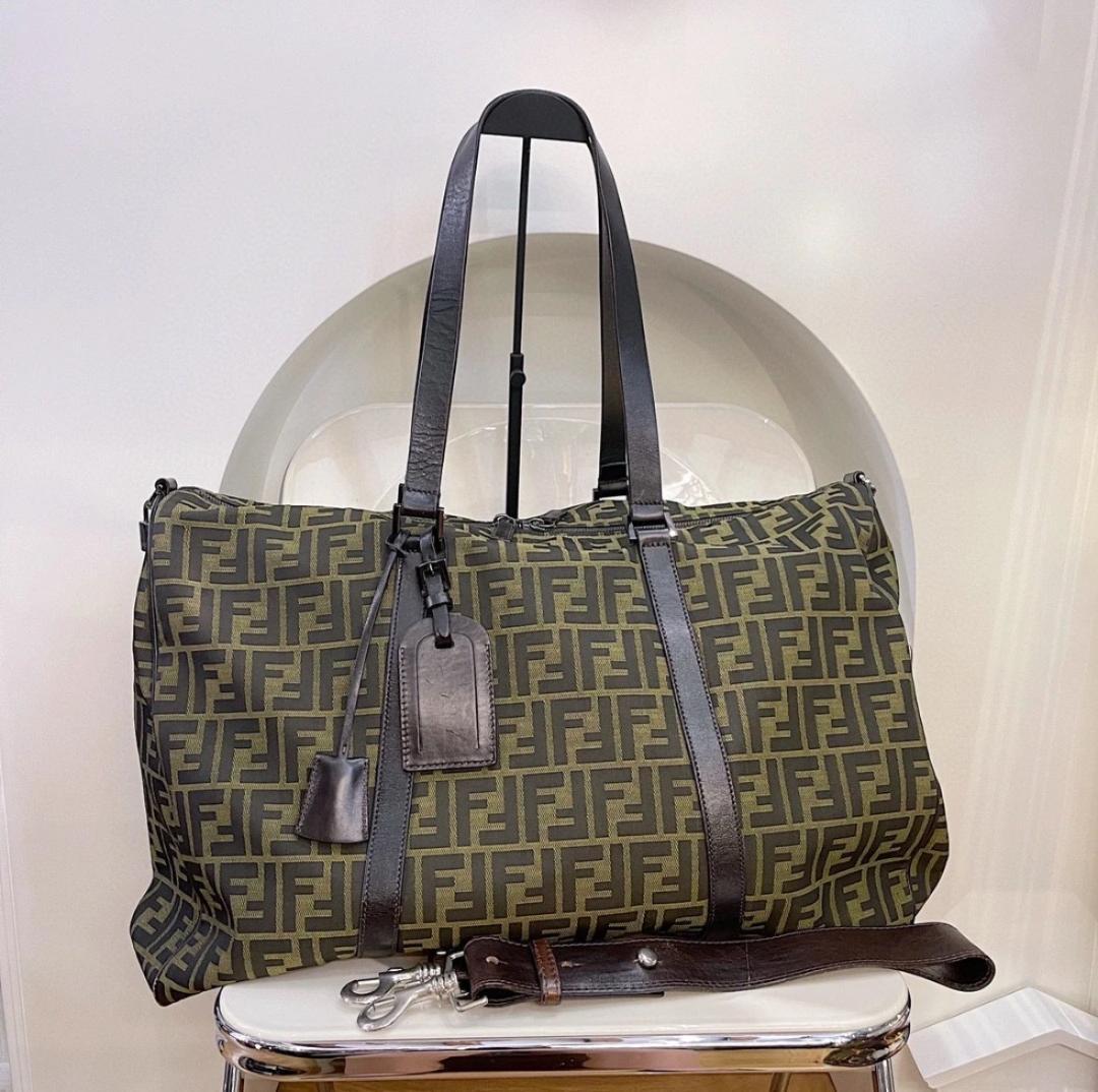 FENDI フェンディ ズッカ柄 ボストンバッグ ほぼ新品 美品 大容量