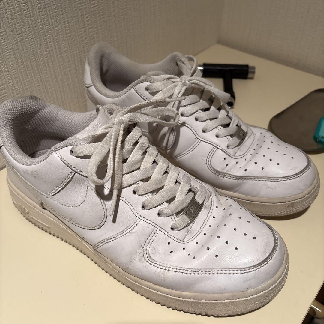 Nike Air Force 1 激安！
