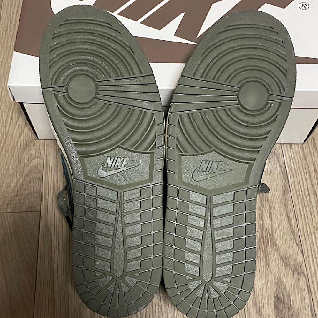 美品　Travis Scott × Nike Air Jordan 1 Low