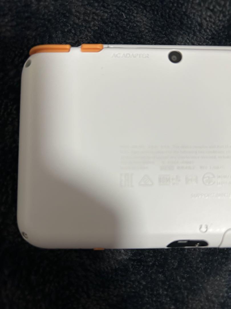 24時間以内発送　極美品　Newニンテンドー2DS LL ホワイト×オレンジ