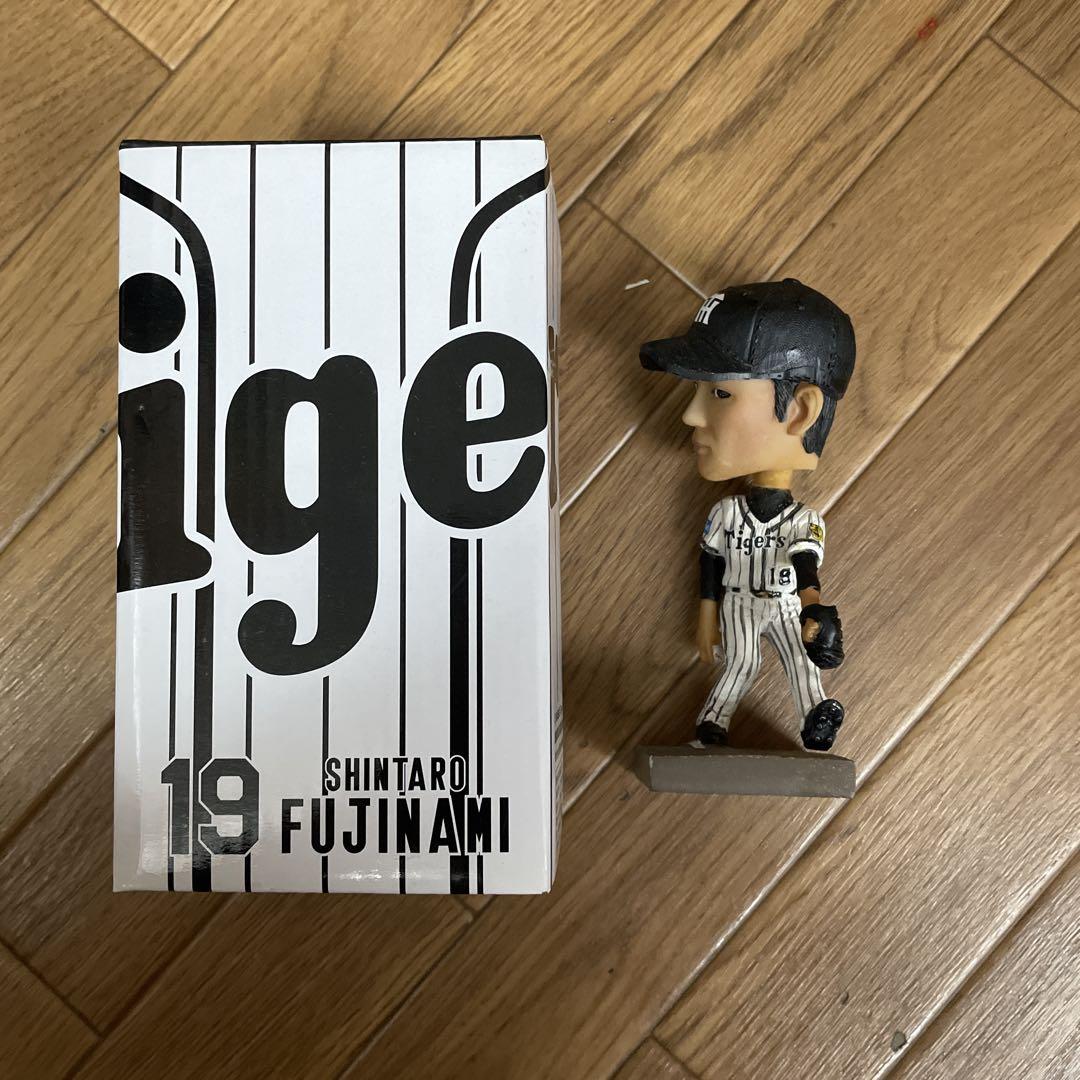 新しい到着 阪神タイガース 人形 ボブルヘッドフィギュア 19藤浪晋太郎 記念グッズ
