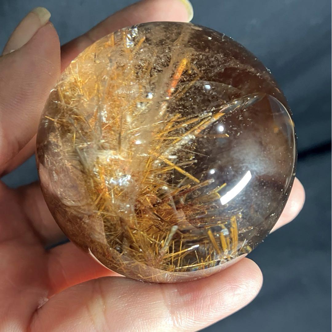 値下げ　54mm 220g ゴールドルチルクォーツ　丸玉　スフィア　金針水晶