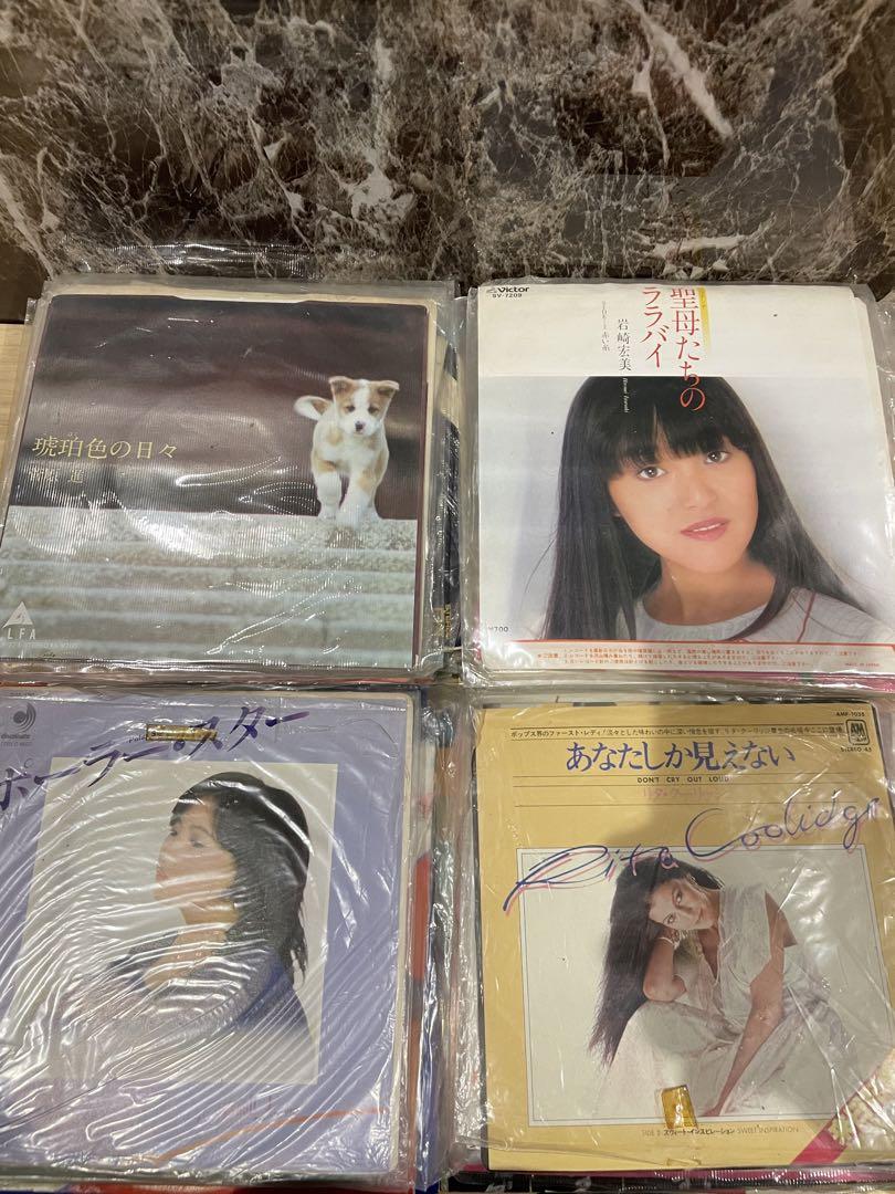 く日はお得♪ シングルレコードまとめ売り 約60枚 - メルカリ 洋楽