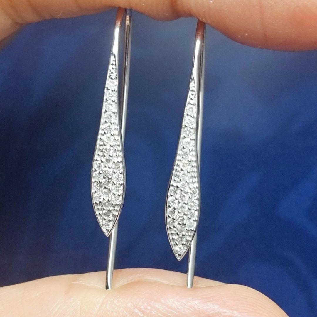 新品同様♡上質なパヴェダイヤが輝く♡スワンフック♡大振り♡雫ロングピアス♡k18