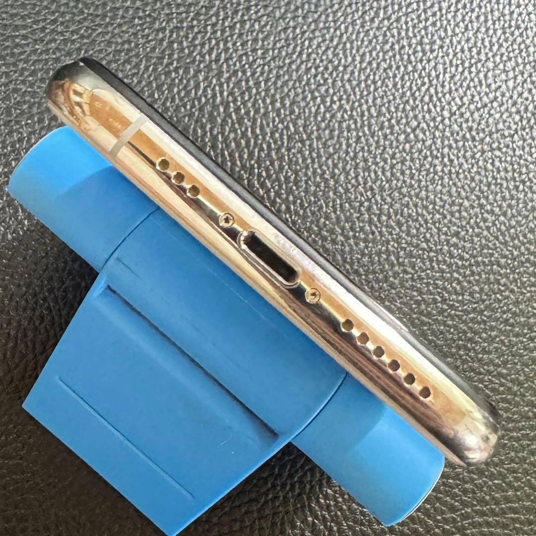 訳ありiPhone Xs Silver 256 GB SIMフリー