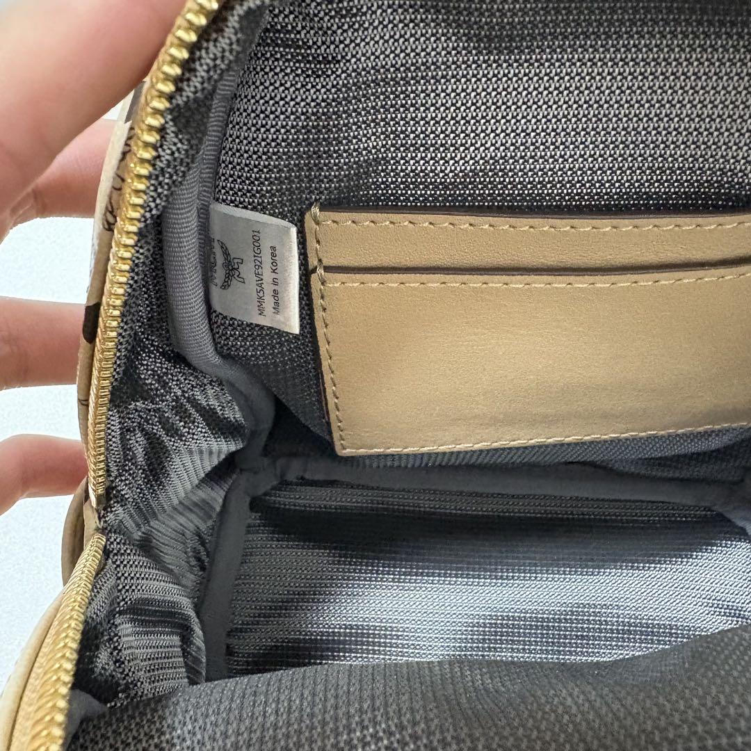 MCM スタッズ付きリュック ベージュ