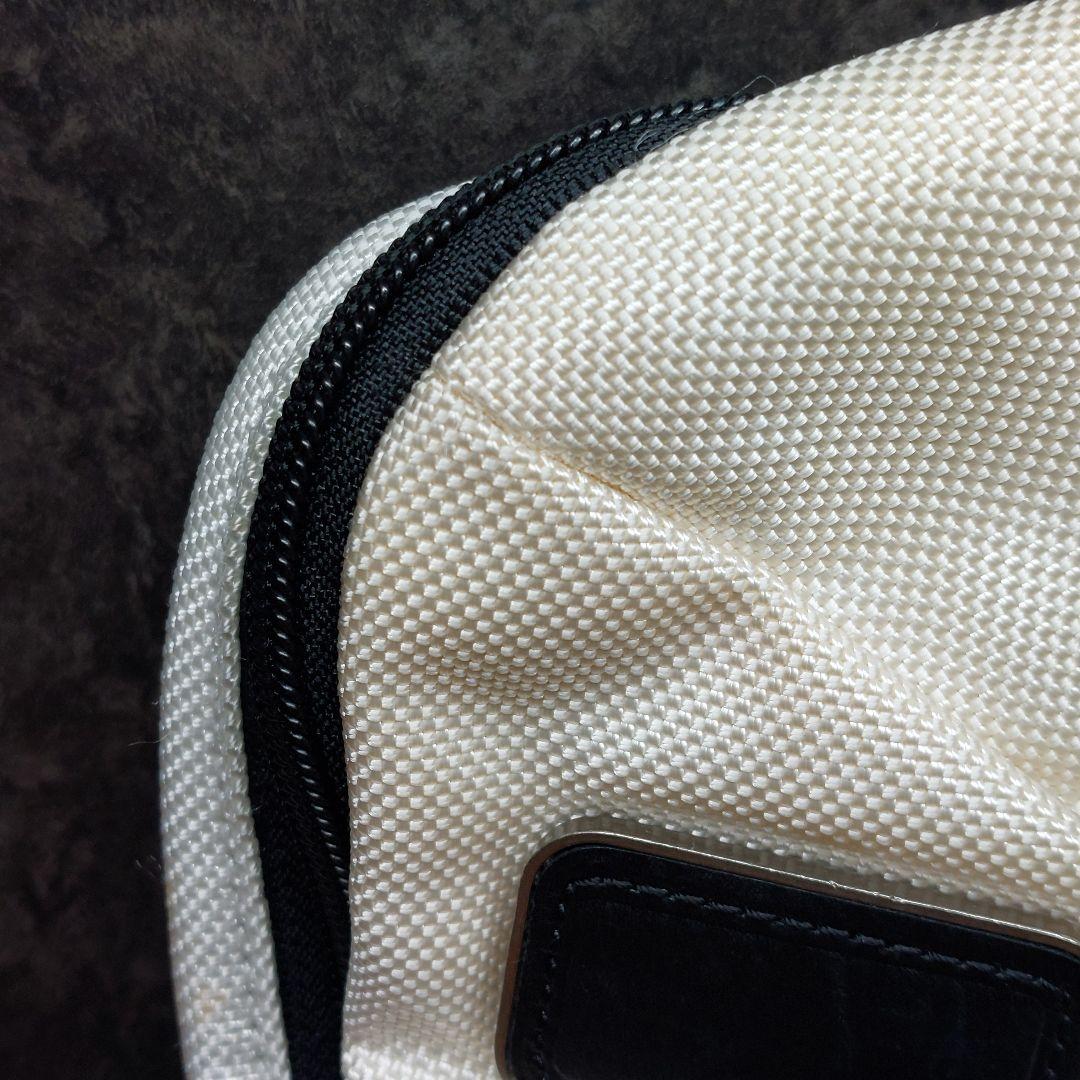 TUMI Monterey SLING BAG　スリングバック　ボディバック