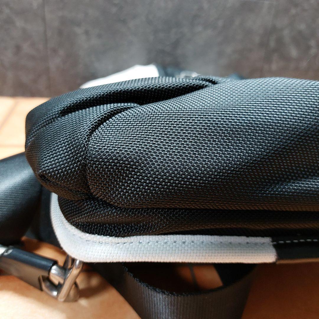 TUMI Monterey SLING BAG　スリングバック　ボディバック