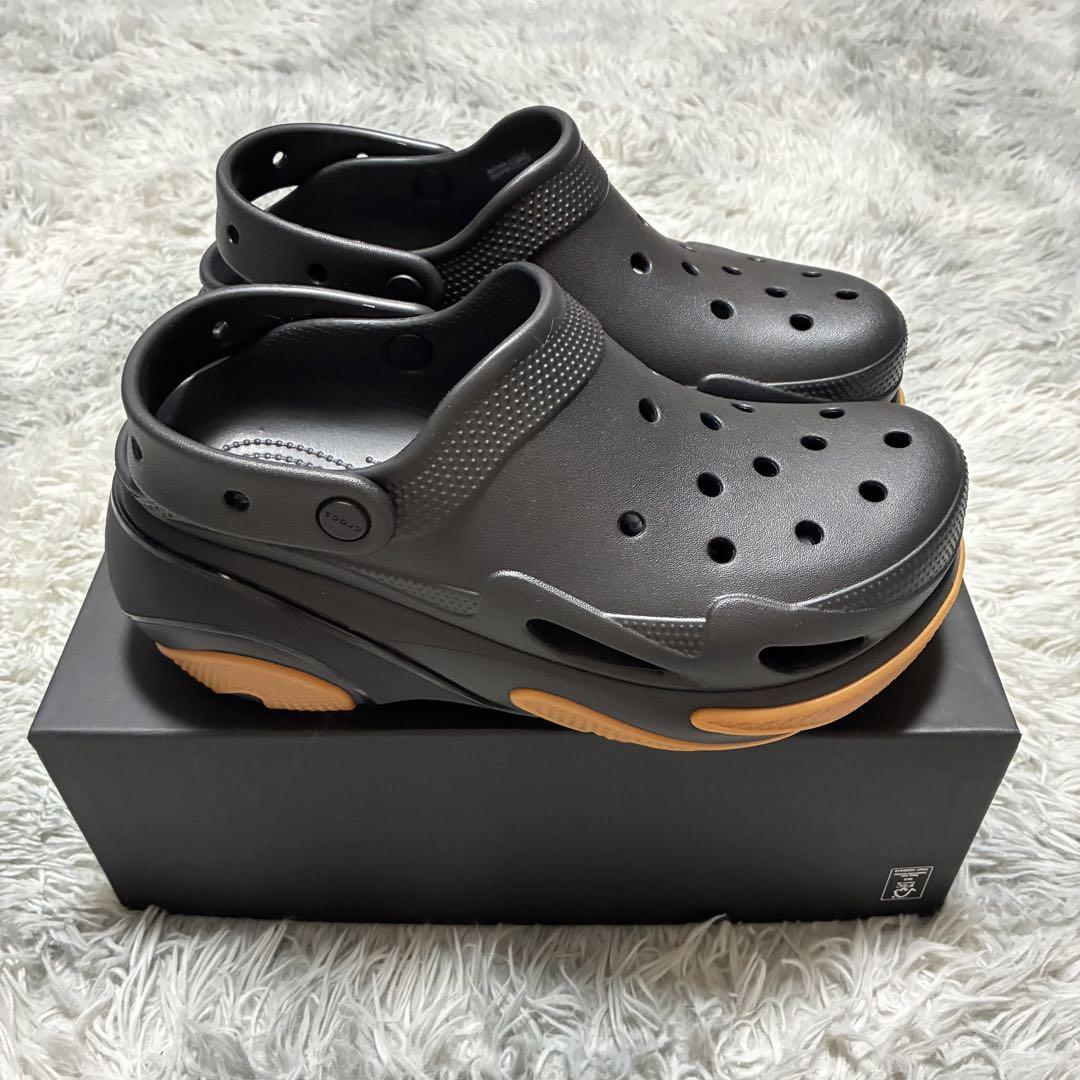 【未使用美品】CROCS 厚底 バブルクラッシュ クロッグ〈定価13,750円〉