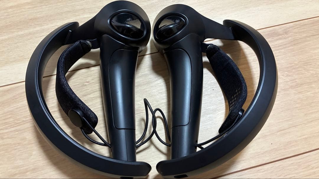 VALVE INDEX コントローラーやや傷や汚れあり WWW_MEBLE-SODAR_PL