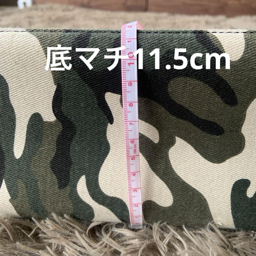 迷彩　バック　ミリタリー　カーキ　メンズ　キャンパス　グリーン　ワッペン　派手
