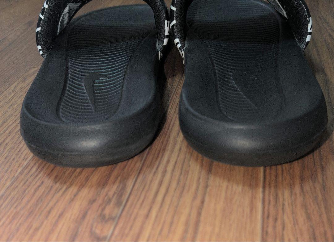 Nike ヴィクトリーワンプリントスライドサンダルCN9678-008