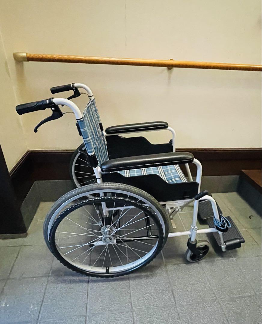 日進医療器　車いす TK-10C 自走用 介助ブレーキ付 車椅子 介護用品 日進医療器 車いす TK-10C 自走用 介助ブレーキ付 車椅子 介護用品