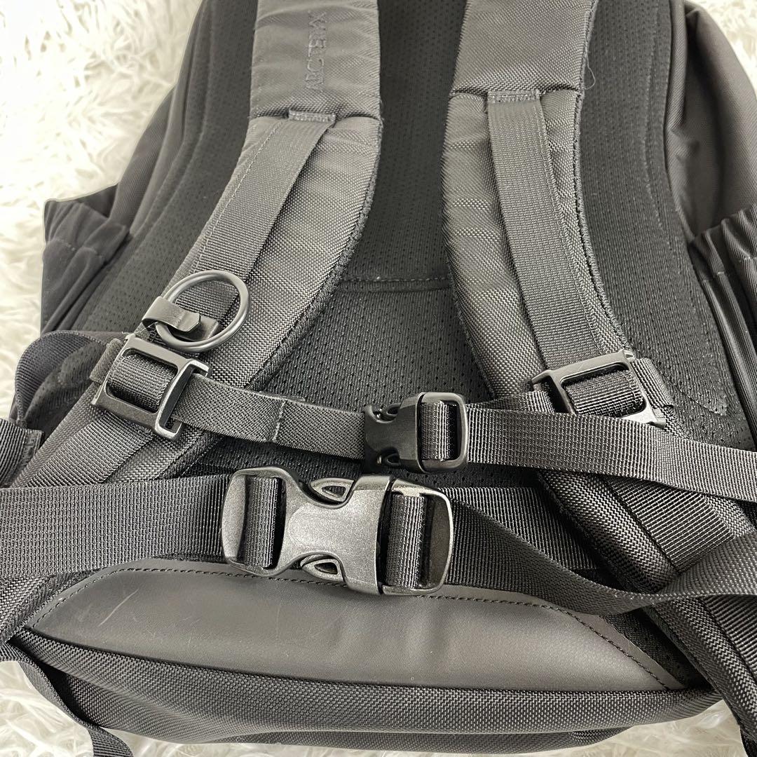 美品　ARC'TERYX マンティス26 リュック　ブラック