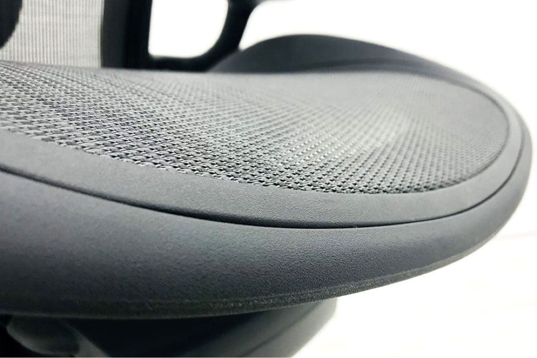 【新品未開封未使用品】 ハーマンミラー アーロンチェア リマスタード Bサイズ 【新品未開封未使用品】 ハーマンミラー アーロンチェア リマスタード Bサイズ