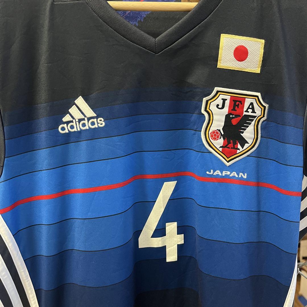 2025年のクリスマスの特別な衣装 4番 Lサイズ サッカーシャツ ホンダ選手 日本代表 adidas メルカリ - ウェア
