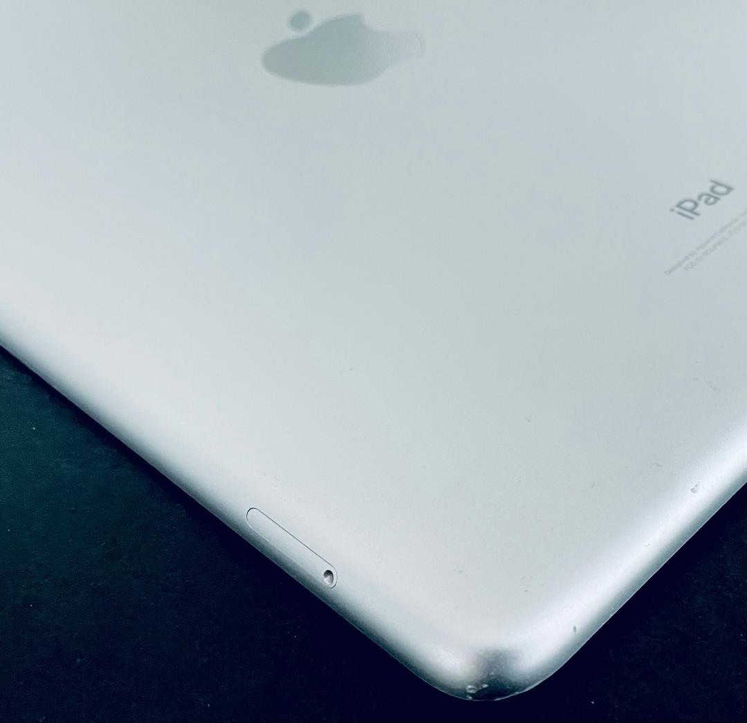 超激得安い アップル iPad 第5世代 ios最新15 指紋認証OK mgDUK-m16678031056 人気SALE最新作