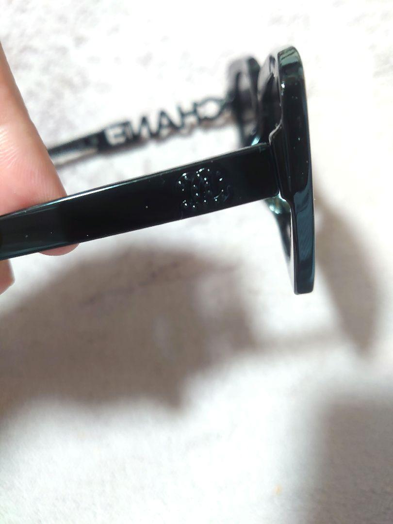 CHANELスクエアサングラスブラックアシンメトリーサイドロゴ