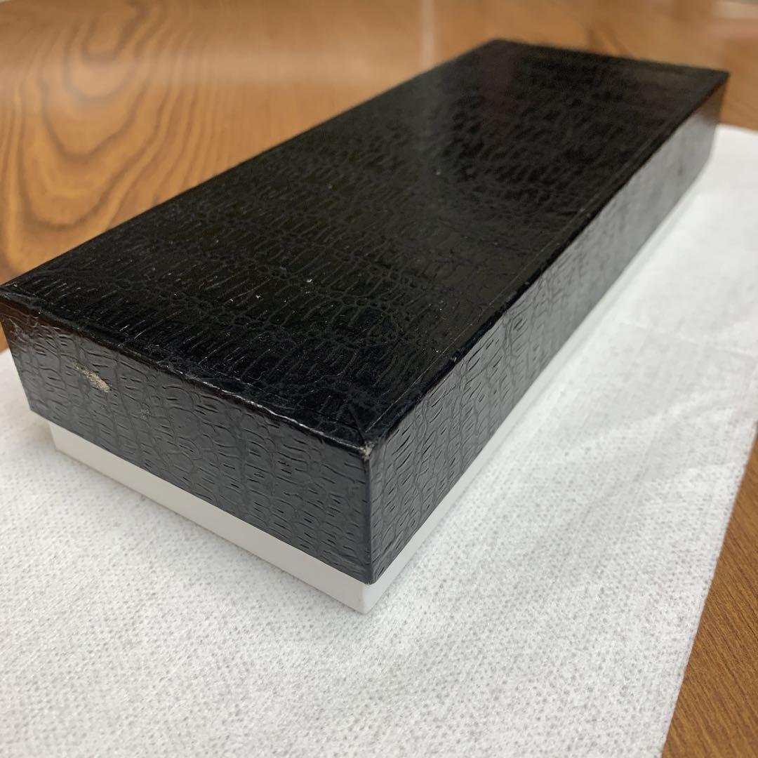 天然砥石 西奥殿山天砥 内曇天井巣板 三十切極上 1,800g 天然砥石 西奥殿山天砥 内曇天井巣板 三十切極上 1,800g