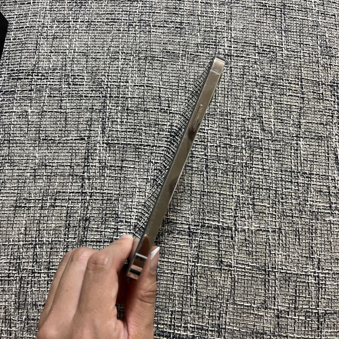 早い者勝ち！値下げ！iPhone 12 pro シルバー 256GB