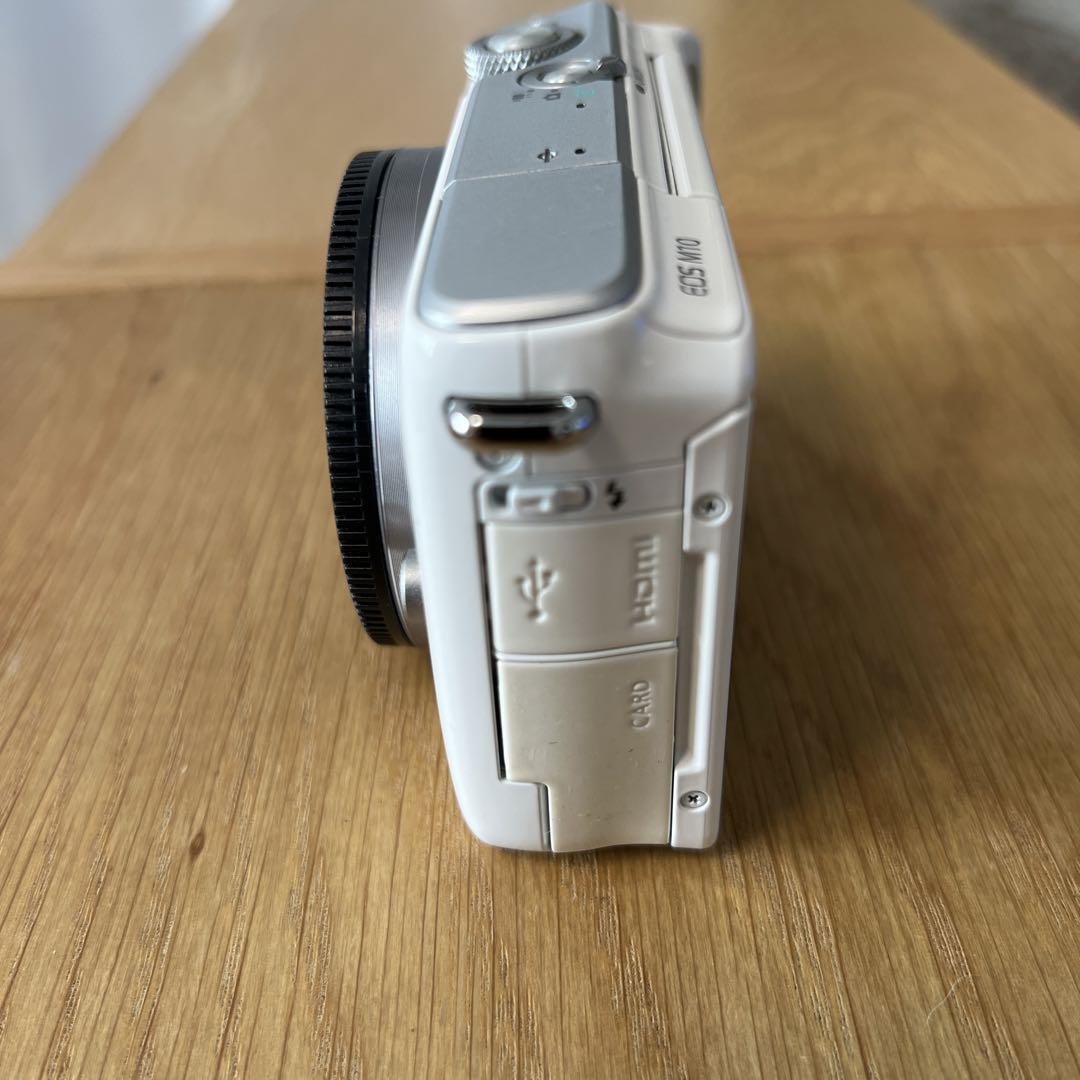 スタイリッシュシンプル 即決のみ値引相談可Canon EOS M10 ボディ WH