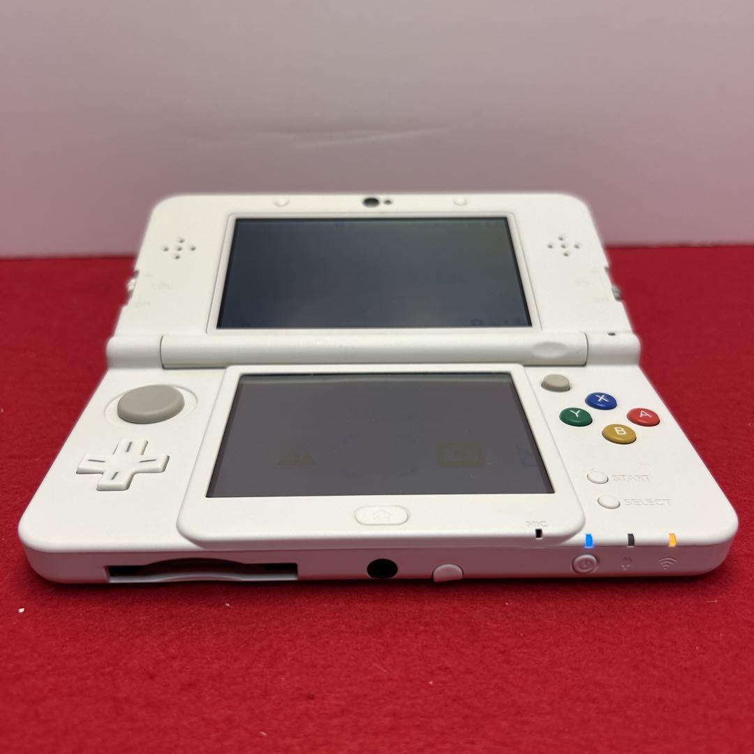 【極美品】ほぼ未使用 着せ替え newニンテンドー 3DS ホワイト