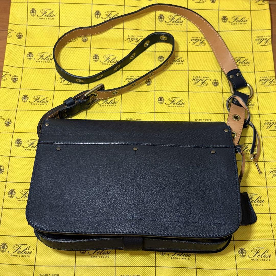公式の店舗 激レア！！【Felisi】 ショルダーバッグ コレクションレザー バッグ