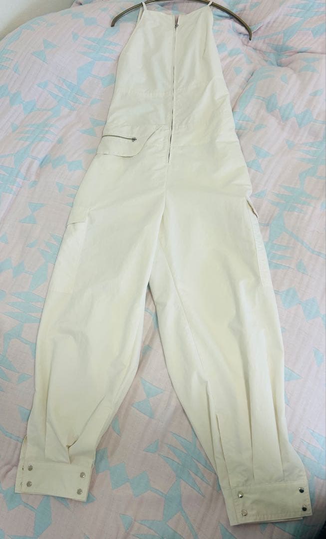 AKANE UTSUNOMIYA　2024SS ジャンプスーツ　ホワイト