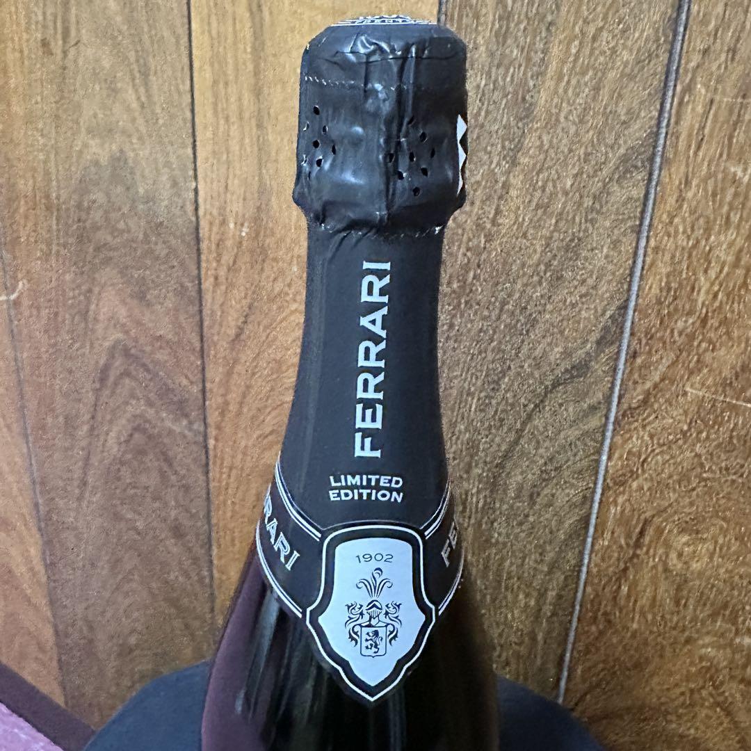フェラーリ スパークリングワイン F1 リミテッド エディション 750ml