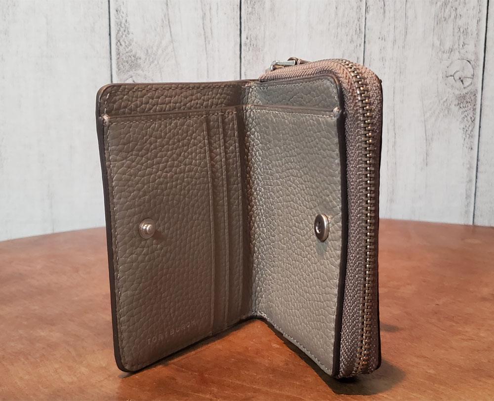 超歓迎定番 新品 未使用 Tory Burch ロゴ ラウンドファスナー 2つ折り財布 WBisD-m16742758528 セール国産
