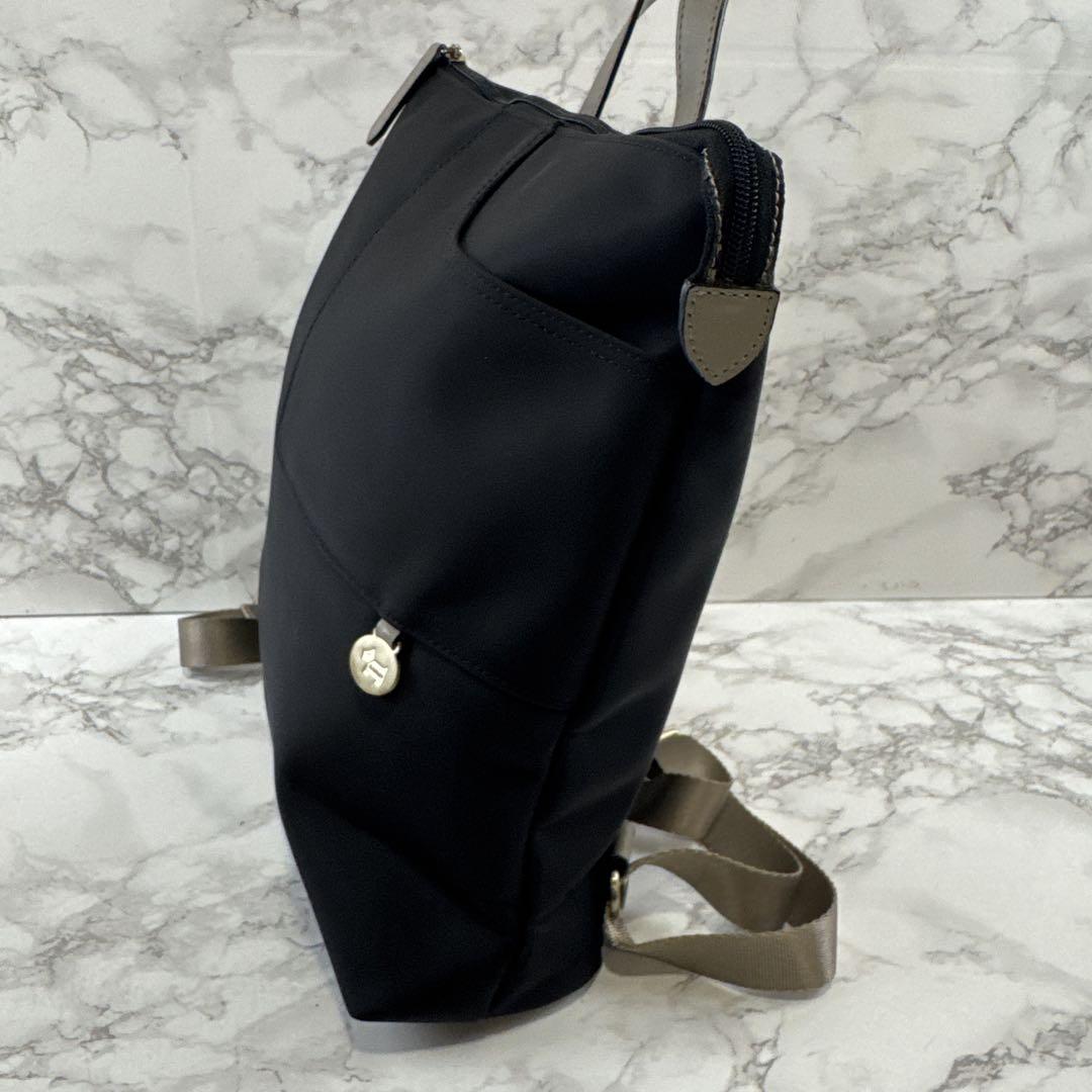 RADLEY ラドリー ナイロン×PUレザー スクエア型 リュック バックパック