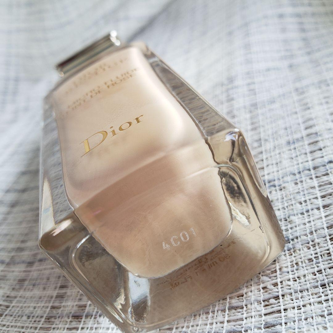 ☆Dior Prestige Le Micro-Fluide ☆1N☆ - メルカリ